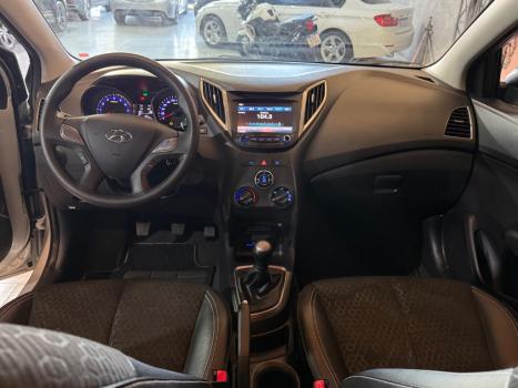 HYUNDAI HB 20 Sedan 1.0 12V 4P FLEX COPA DO MUNDO FIFA QATAR, Foto 6