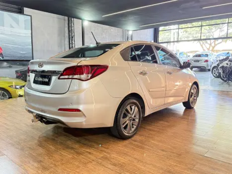 HYUNDAI HB 20 Sedan 1.0 12V 4P FLEX COPA DO MUNDO FIFA QATAR, Foto 12