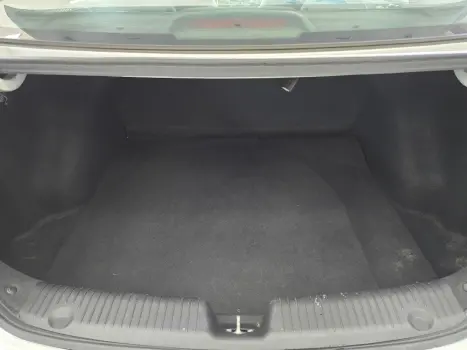 HYUNDAI HB 20 Sedan 1.6 16V 4P FLEX COMFORT PLUS AUTOM�TICO, Foto 17