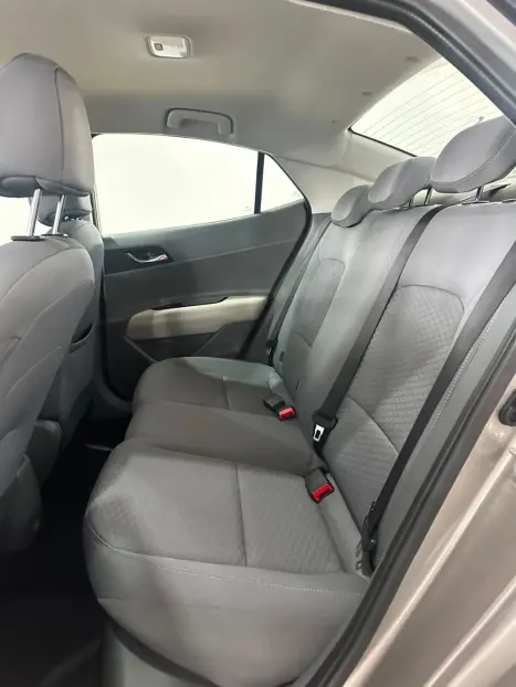 HYUNDAI HB 20 Sedan 1.0 12V 4P FLEX EVOLUTION, Foto 9