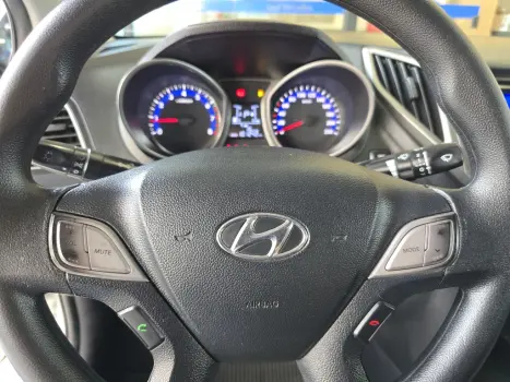 HYUNDAI HB 20 Sedan 1.6 16V 4P FLEX COMFORT PLUS AUTOM�TICO, Foto 11