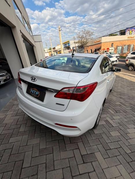 HYUNDAI HB 20 Sedan 1.6 16V 4P FLEX COMFORT AUTOM�TICO, Foto 4