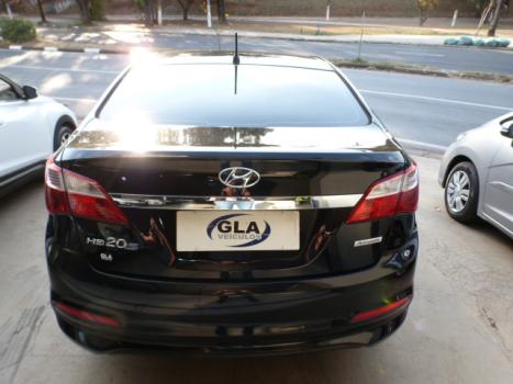 HYUNDAI HB 20 Sedan 1.6 16V 4P FLEX COMFORT PLUS AUTOM�TICO, Foto 4