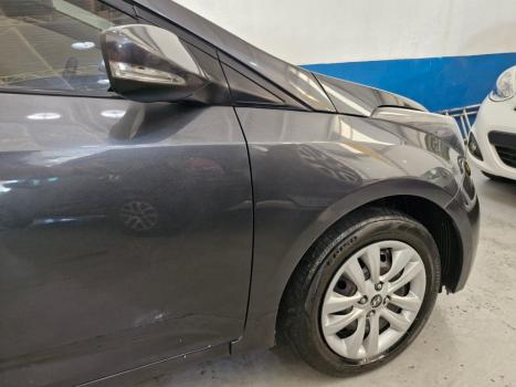 HYUNDAI HB 20 Sedan 1.6 16V 4P FLEX COMFORT PLUS AUTOM�TICO, Foto 5