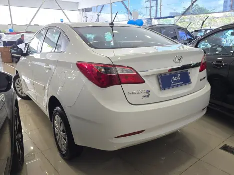 HYUNDAI HB 20 Sedan 1.6 16V 4P FLEX COMFORT PLUS, Foto 4
