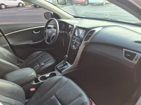 HYUNDAI I30 1.8 16V 4P AUTOMÁTICO, Foto 12 HYUNDAI I30 1.8 16V 4P AUTOMÁTICO, Foto 12