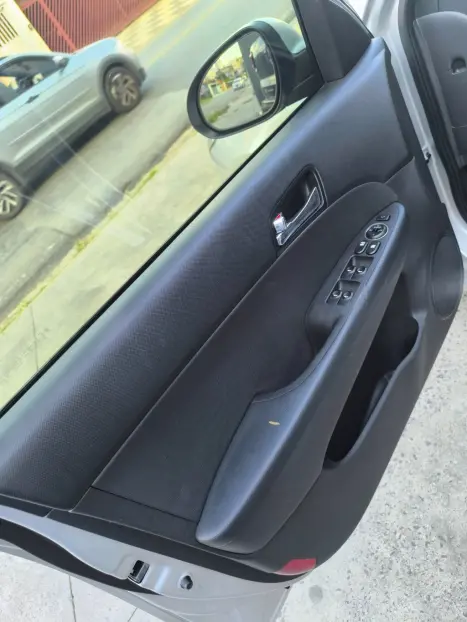 HYUNDAI I30 1.8 16V 4P GLS, Foto 14