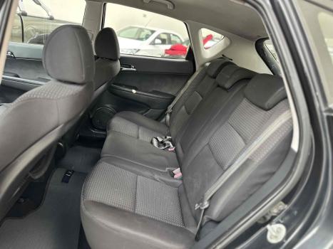 HYUNDAI I30 2.0 16V 4P, Foto 7 HYUNDAI I30 2.0 16V 4P, Foto 7