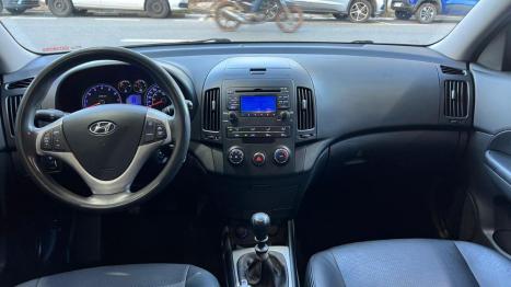 HYUNDAI I30 2.0 16V 4P, Foto 10