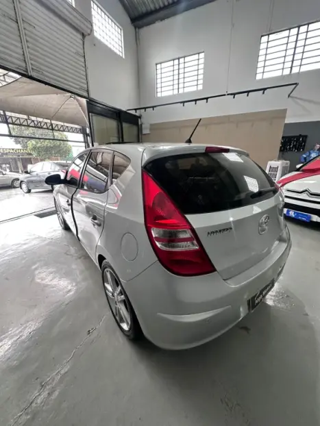 HYUNDAI I30 2.0 16V 4P AUTOM�TICO, Foto 5