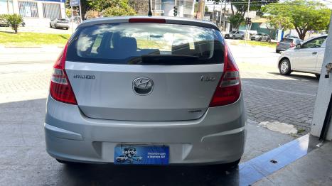 HYUNDAI I30 2.0 16V 4P, Foto 9