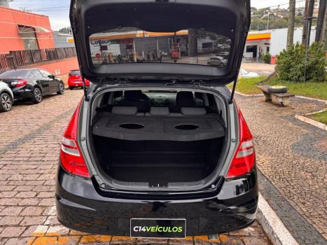 HYUNDAI I30 2.0 16V 4P, Foto 9