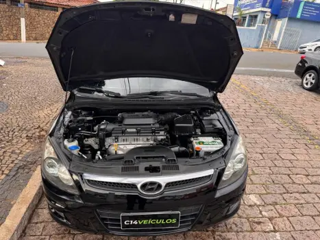 HYUNDAI I30 2.0 16V 4P, Foto 13