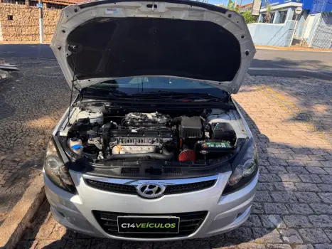 HYUNDAI I30 2.0 16V 4P AUTOM�TICO, Foto 12