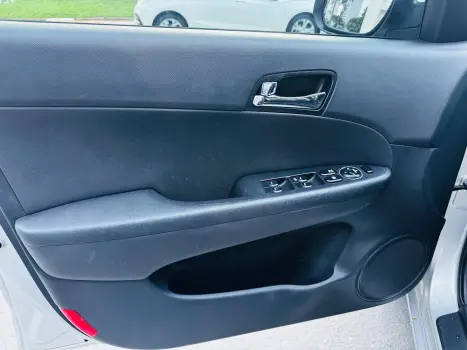 HYUNDAI I30 CW 2.0 16V 4P AUTOMTICO, Foto 12