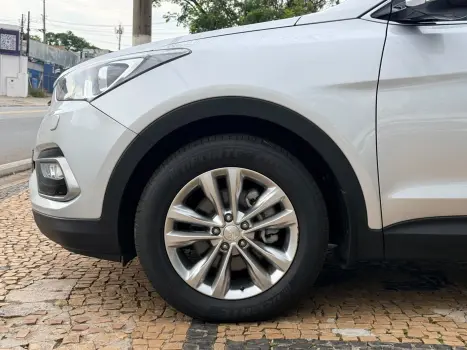 HYUNDAI Santa Fé 3.3 V6 24V 4P 4X4 270 CV 7 LUGARES AUTOMÁTICO, Foto 7