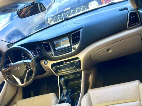 HYUNDAI Tucson 1.6 16V 4P T-GDI GL ECOSHIFT AUTOM�TICO, Foto 17