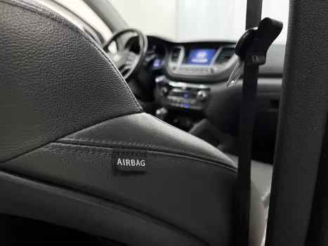 HYUNDAI Tucson 1.6 16V 4P T-GDI GLS ECOSHIFT AUTOM�TICO, Foto 18