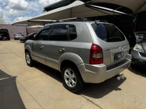 HYUNDAI Tucson 2.0 16V 4P GL, Foto 3