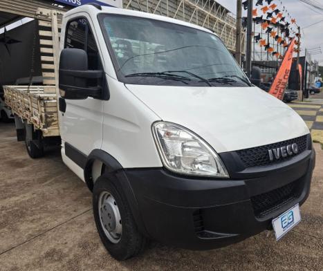 IVECO Daily 3.0 16V 35-S14 TURBO DIESEL INTERCOOLER CHASSI CABINE, Foto 2