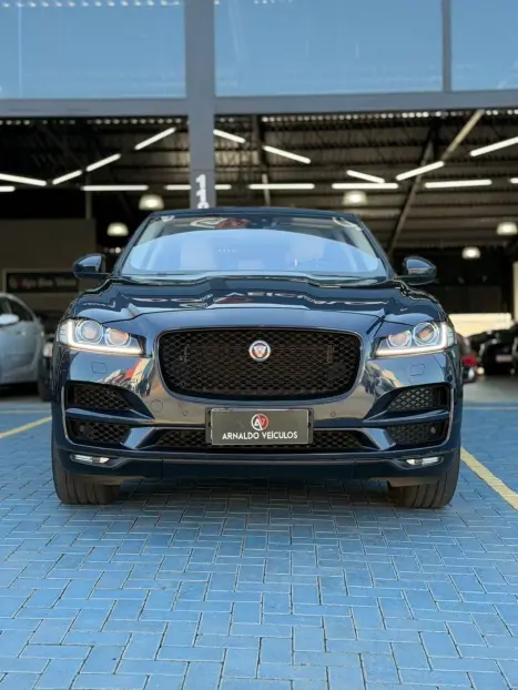JAGUAR F-Pace 2.0 16V 4P AWD INGENIUM PRESTIGE TURBO AUTOM�TICO, Foto 2
