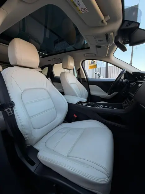 JAGUAR F-Pace 2.0 16V 4P AWD INGENIUM PRESTIGE TURBO AUTOM�TICO, Foto 13