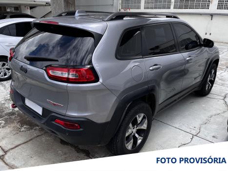 JEEP Cherokee 3.2 4P V6 24V 4X4 TRAILHAWK AUTOM�TICO, Foto 3