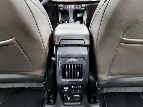 JEEP Commander 1.3 16V 4P FLEX T270 OVERLAND TURBO AUTOM�TICO AT6, Foto 17