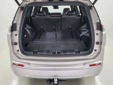 JEEP Commander 1.3 16V 4P FLEX T270 OVERLAND TURBO AUTOMÁTICO AT6, Foto 9