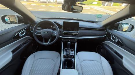 JEEP Commander 2.0 16V 4P TD380 OVERLAND 4X4 TURBO DIESEL AUTOM�TICO AT9, Foto 8