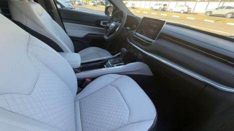 JEEP Commander 2.0 16V 4P TD380 OVERLAND 4X4 TURBO DIESEL AUTOM�TICO AT9, Foto 9