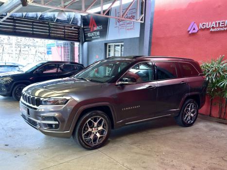 JEEP Commander 2.0 16V 4P TD380 OVERLAND 4X4 TURBO DIESEL AUTOM�TICO AT9, Foto 2