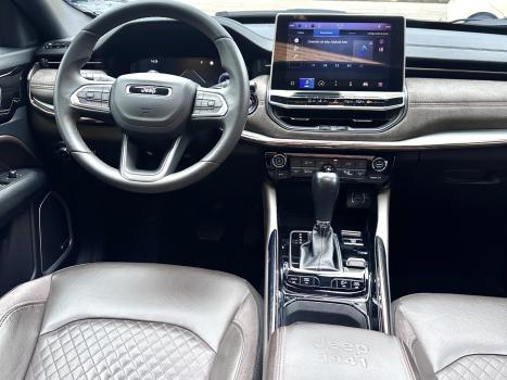 JEEP Commander 2.0 16V 4P TD380 OVERLAND 4X4 TURBO DIESEL AUTOM�TICO AT9, Foto 15