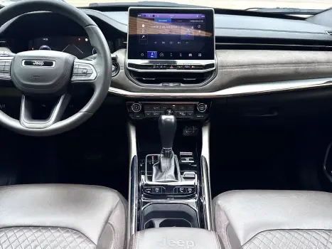 JEEP Commander 2.0 16V 4P TD380 OVERLAND 4X4 TURBO DIESEL AUTOM�TICO AT9, Foto 16