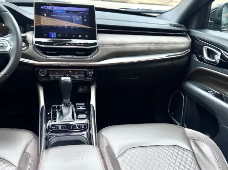 JEEP Commander 2.0 16V 4P TD380 OVERLAND 4X4 TURBO DIESEL AUTOM�TICO AT9, Foto 17