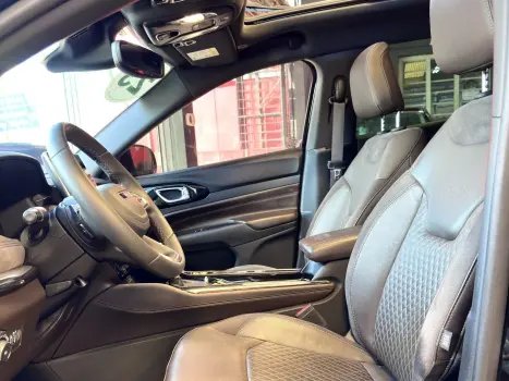 JEEP Commander 2.0 16V 4P TD380 OVERLAND 4X4 TURBO DIESEL AUTOM�TICO AT9, Foto 10