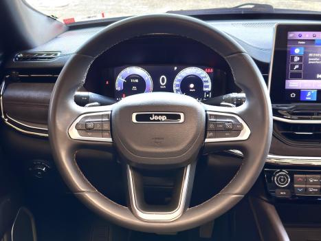 JEEP Commander 2.0 16V 4P TD380 OVERLAND 4X4 TURBO DIESEL AUTOM�TICO AT9, Foto 2