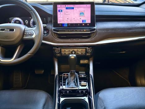 JEEP Commander 2.0 16V 4P TD380 OVERLAND 4X4 TURBO DIESEL AUTOM�TICO AT9, Foto 17