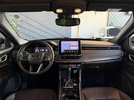 JEEP Commander 2.0 16V 4P TD380 OVERLAND 4X4 TURBO DIESEL AUTOM�TICO AT9, Foto 6