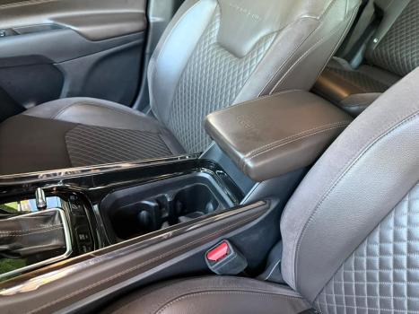 JEEP Commander 2.0 16V 4P TD380 OVERLAND 4X4 TURBO DIESEL AUTOM�TICO AT9, Foto 13