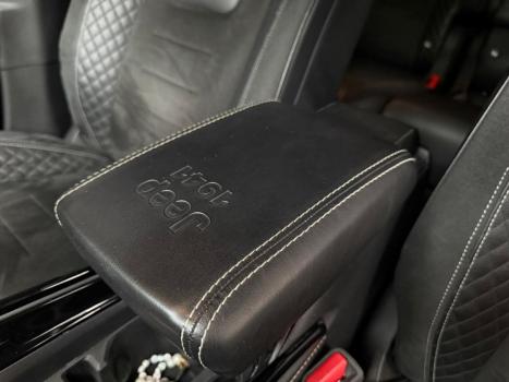 JEEP Commander 2.0 16V 4P HURRICANE 4 TURBO BLACKHAWK AUTOM�TICO AT9, Foto 13