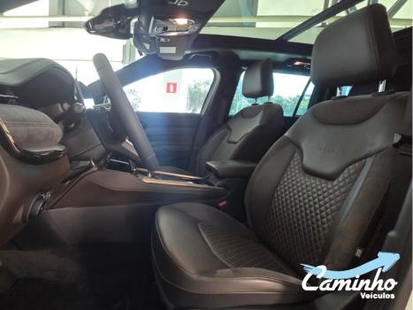 JEEP Commander 2.0 16V 4P TD380 OVERLAND 4X4 TURBO DIESEL AUTOM�TICO AT9, Foto 10