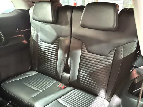 JEEP Commander 2.0 16V 4P TD380 LIMITED TURBO DIESEL AUTOM�TICO AT9, Foto 6