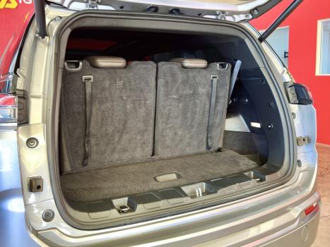 JEEP Commander 2.0 16V 4P TD380 OVERLAND 4X4 TURBO DIESEL AUTOM�TICO AT9, Foto 21
