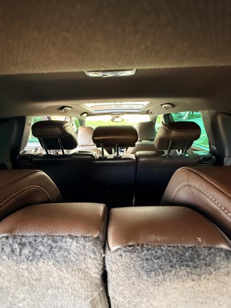 JEEP Commander 2.2 TURBO DIESEL OVERLAND 4X4 AUTOM�TICO AT9, Foto 7