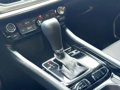 JEEP Compass 1.3 16V 4P FLEX LONGITUDE T270 TURBO AUTOM�TICO, Foto 9