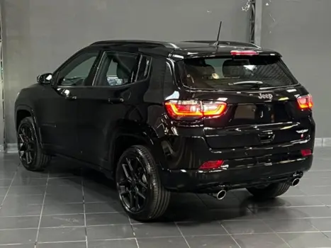 JEEP Compass 2.0 16V 4P HURRICANE 4 TURBO BLACKHAWK AUTOM�TICO AT9, Foto 5