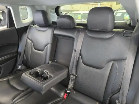 JEEP Compass 2.0 16V 4P TURBO DIESEL LONGITUDE 4X4 AUTOM�TICO, Foto 16