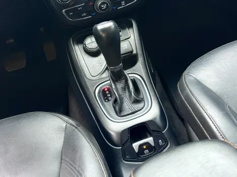 JEEP Compass 2.0 16V 4P LONGITUDE TURBO DIESEL 4X4 AUTOM�TICO, Foto 17