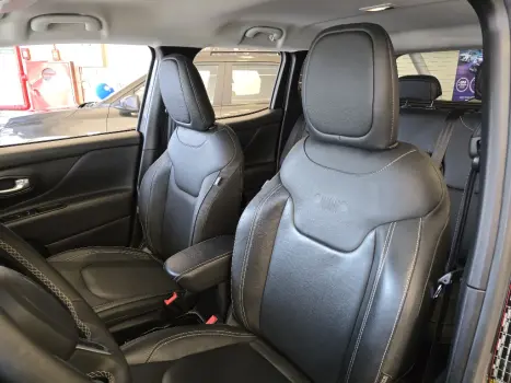 JEEP Renegade 1.3 16V 4P FLEX T270 LONGITUDE TURBO AUTOMÁTICO, Foto 16 JEEP Renegade 1.3 16V 4P FLEX T270 LONGITUDE TURBO AUTOMÁTICO, Foto 16
